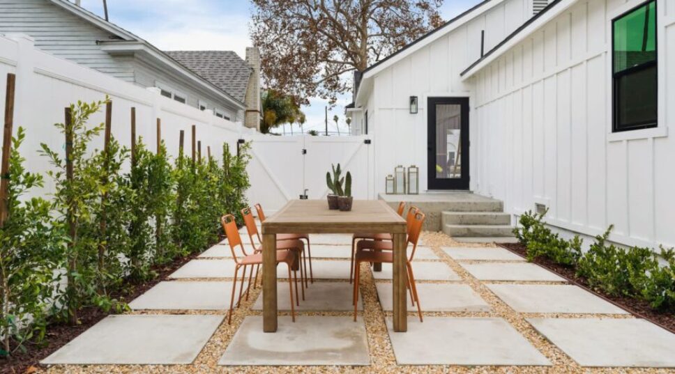 With This New Garden Trend, You Can Literally Make Your Yard Bigger